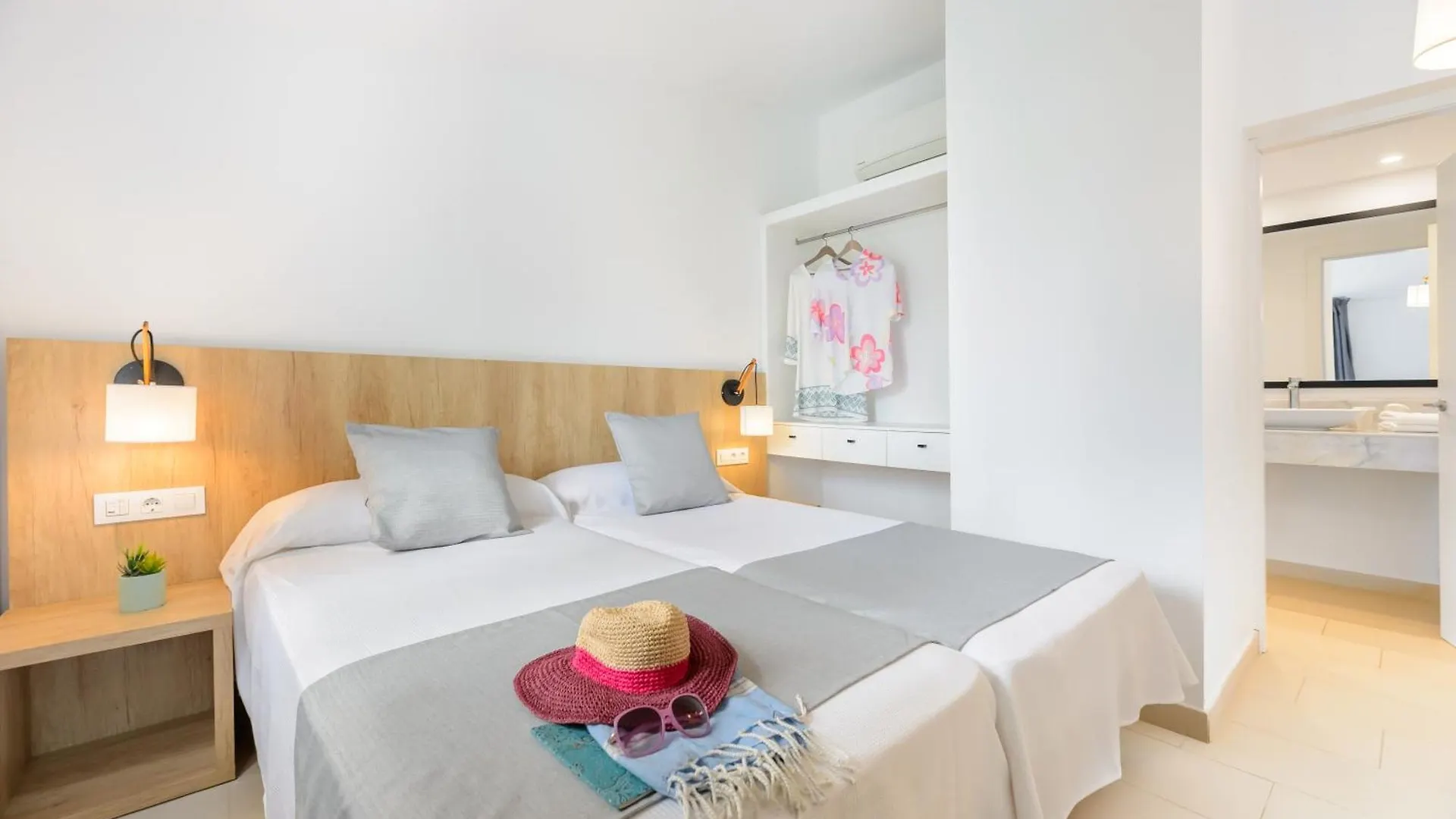 Lägenhetshotell Vibra Blanc Cottage Apartmentos - 3Sup Sa Caleta