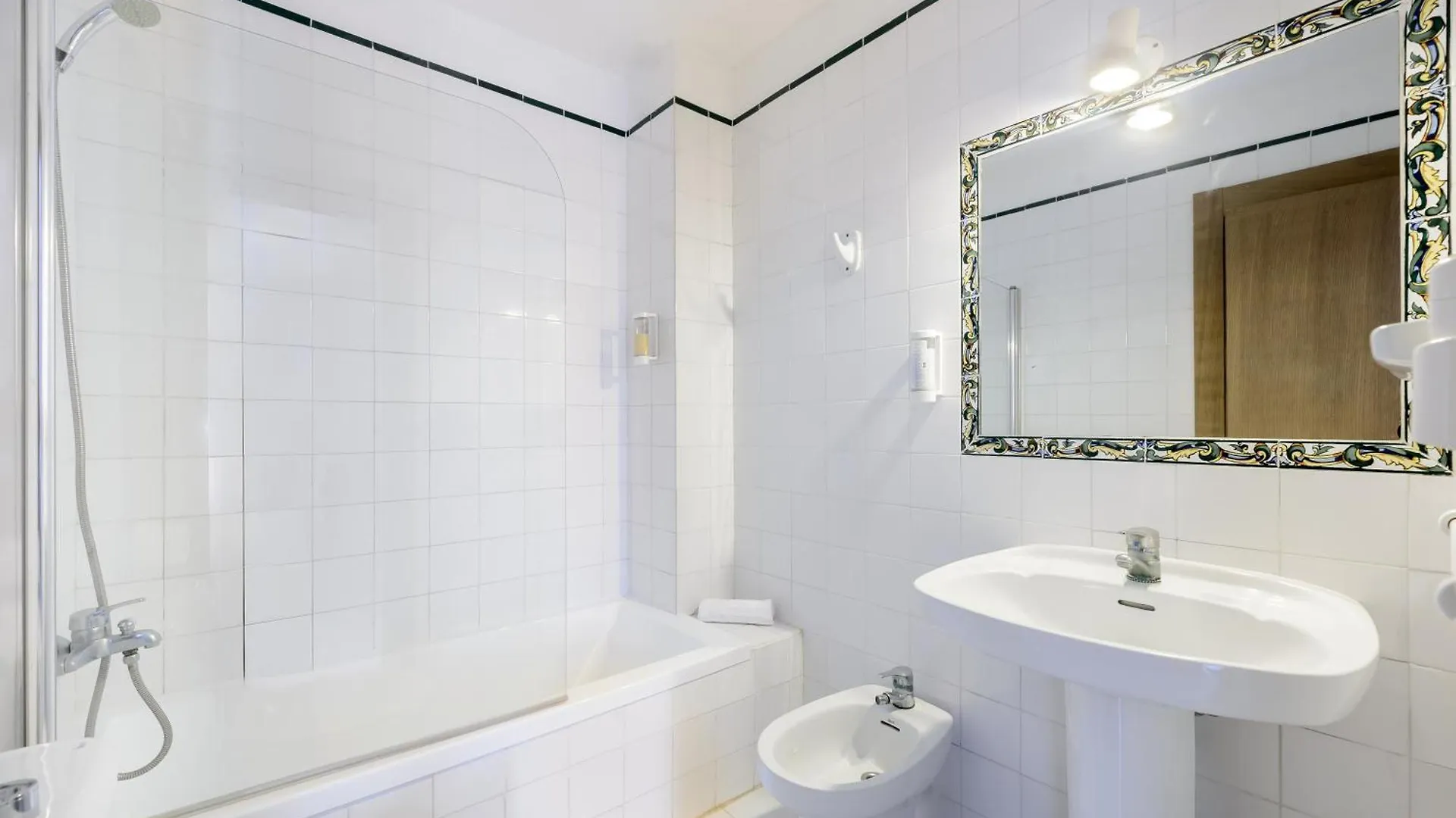 Apart-hotel Vibra Blanc Cottage Apartmentos - 3Sup Sa Caleta