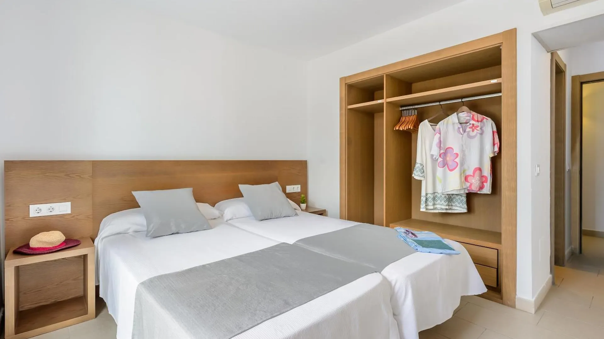 Apart-hotel Vibra Blanc Cottage Apartmentos - 3Sup Sa Caleta